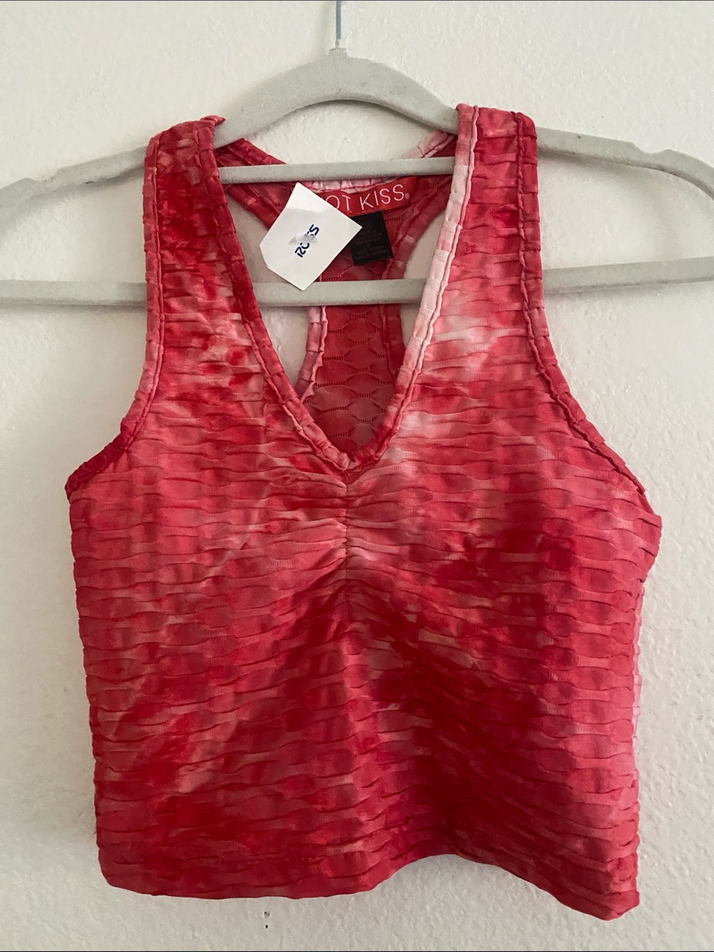 HOT KISS Xhilaration Coral-Pink Textured V-Neck Tank Top. Size M